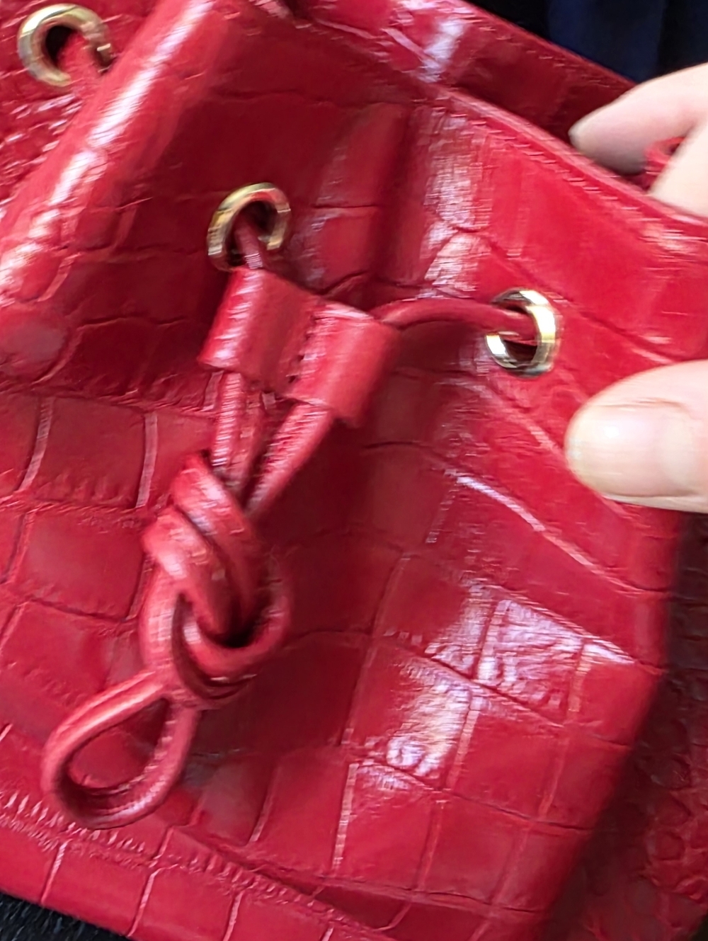 Lancaster Red Bag - Picture 7 of 8